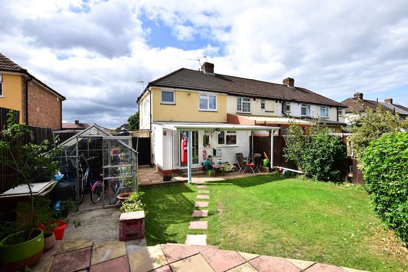 3 Bedroom End Of Terrace House For Sale In Cumberland Avenue, Slough, SL2