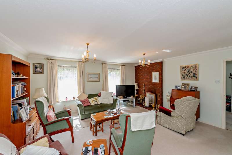 4 Bedroom House For Sale In Batchworth Lane, Northwood, HA6