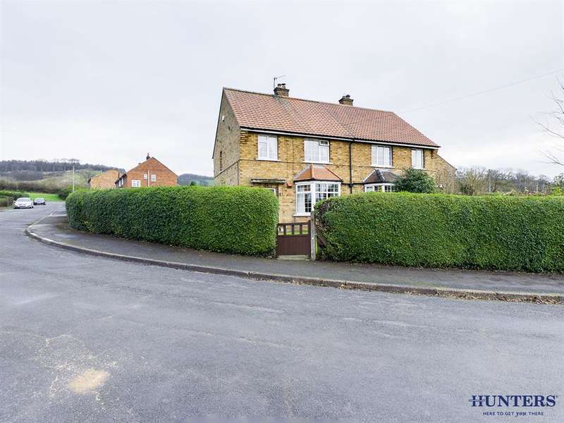3 Bedroom Semi Detached House For Sale In Vale Crescent, Wilton
