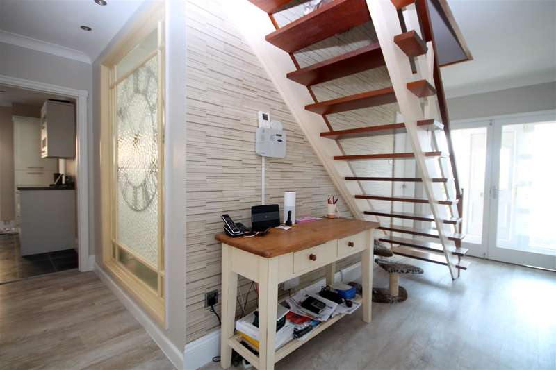 3 Bedroom Houses To Buy In Aylesbury Primelocation 3 Bedroom Houses To Buy In Aylesbury Primelocation