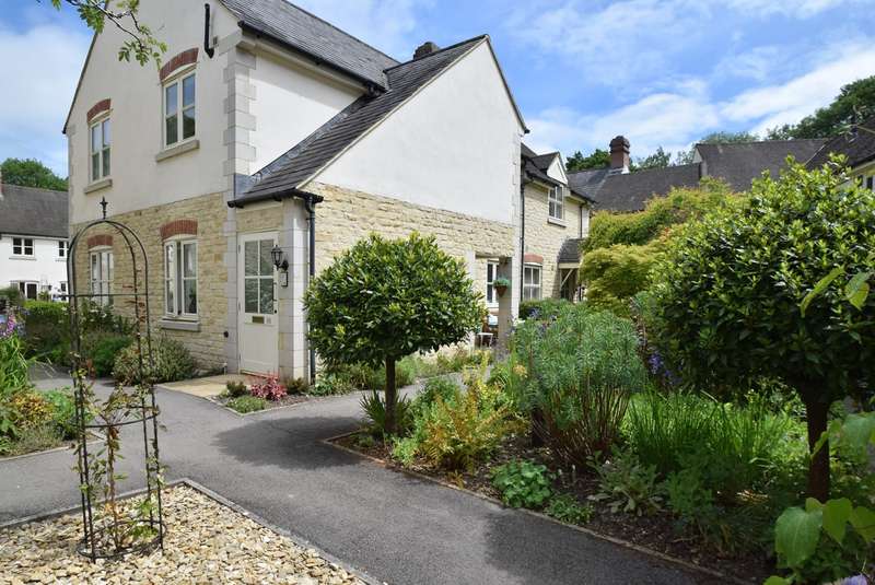 1 Bedroom Retirement Property For Sale In Inchbrook Way, Inchbrook