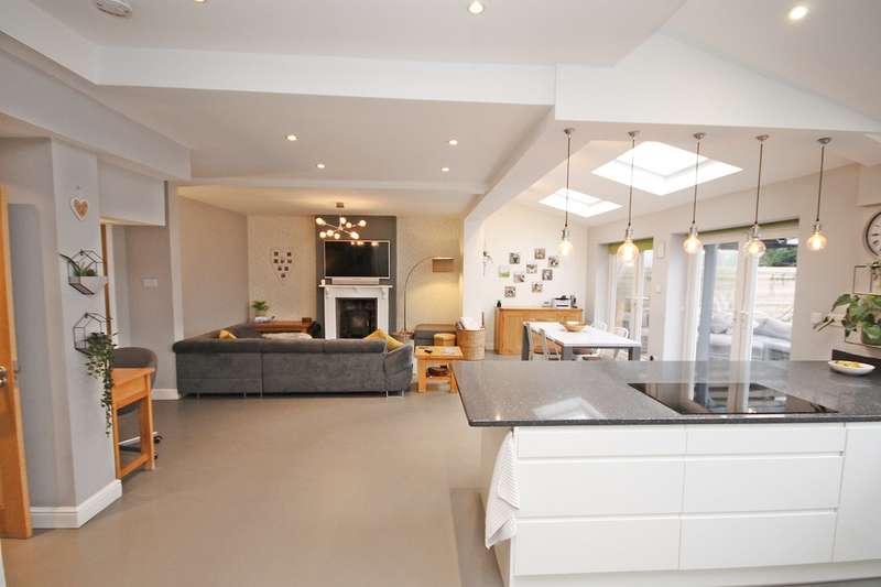 3 Bedroom SemiDetached House For Sale In London Road, Appleton