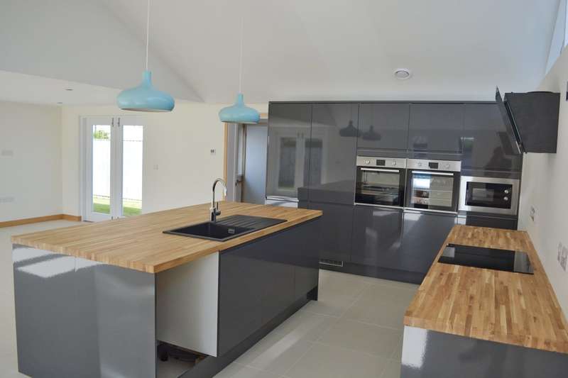 4 Bedroom Detached Bungalow For Sale In Sunny Corner Lane, Sennen, TR19