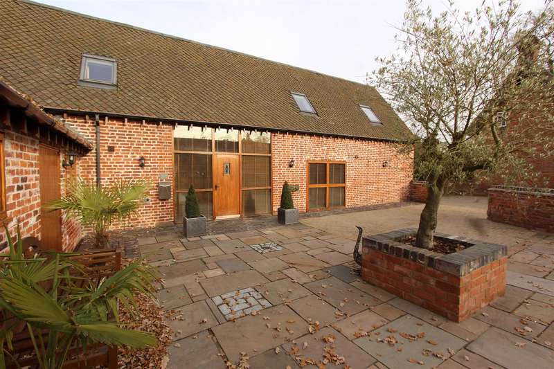4 Bedroom Barn Conversion To Rent In Wootton Lane, Balsall Common