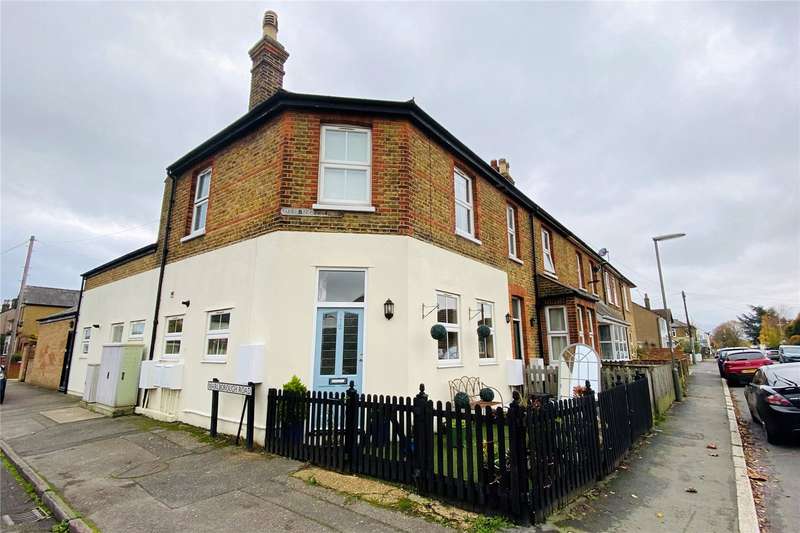 2 Bedroom End Of Terrace House For Sale In Chesterfield Road, Ashford, TW15