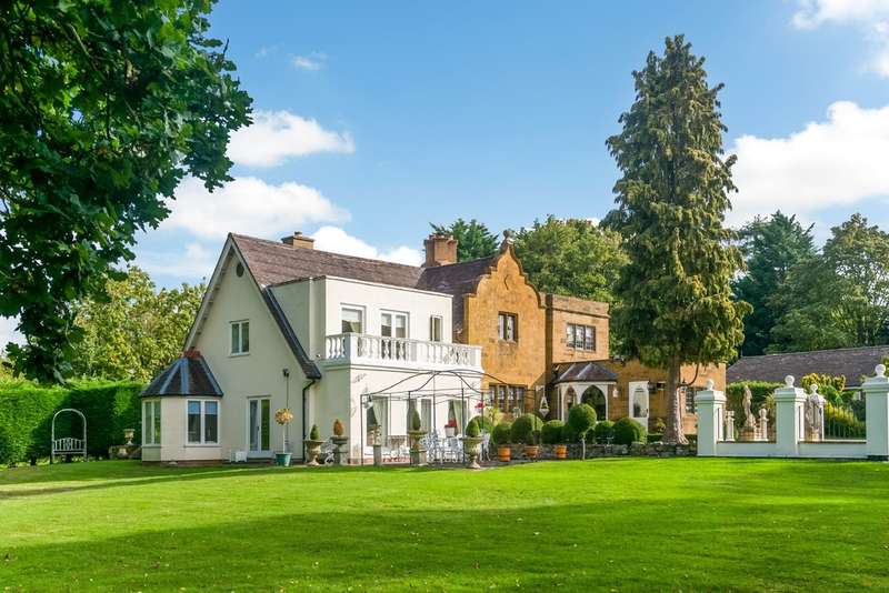 4 Bedroom Detached House For Sale In Moreton Paddox, Moreton Morrell