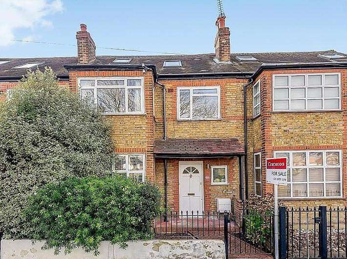 4 Bedroom Terraced For Sale In Vicarage Road, Teddington, TW11