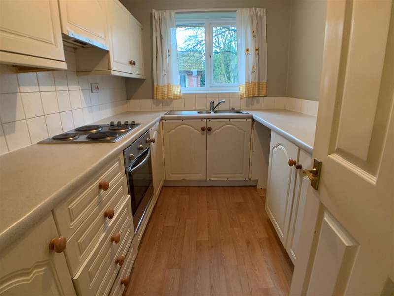 2 Bedroom Flat For Sale In Eccles Old Road, Salford, M6