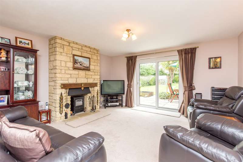 3 Bedroom Detached Bungalow For Sale In New Yatt Road, North Leigh