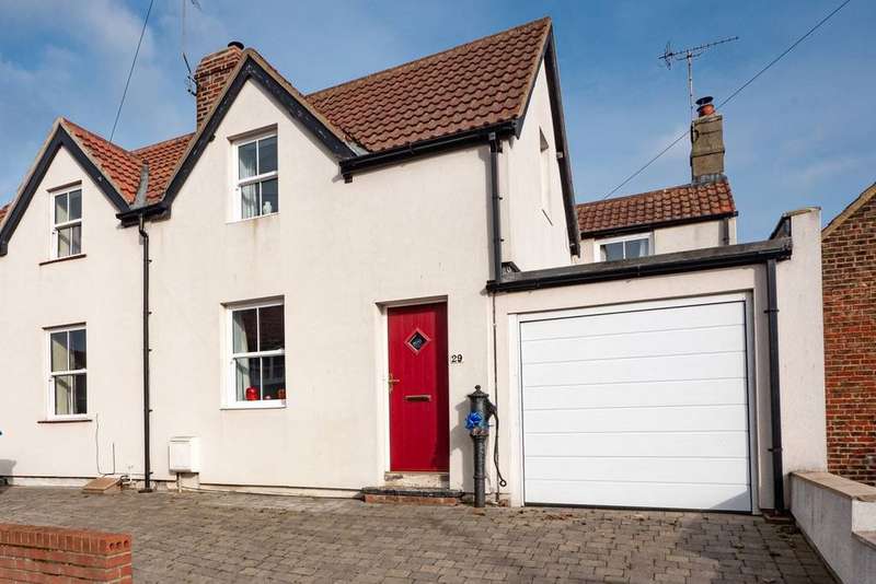 Houses for sale in Flamborough, YO15, East Riding of Yorkshire