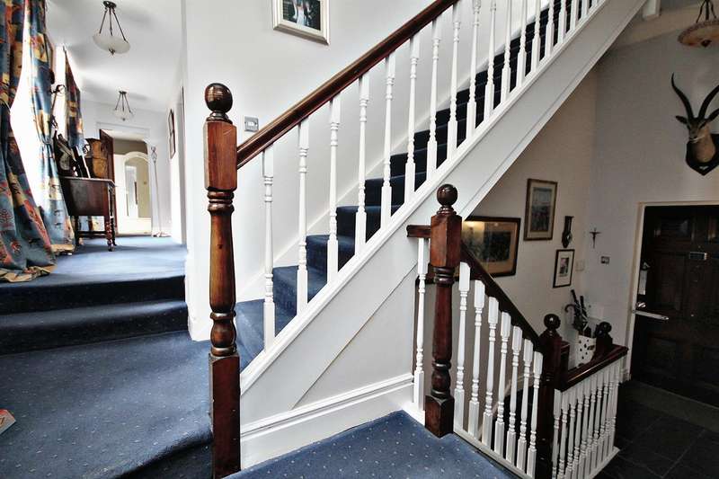 5 Bedroom Detached House For Sale In Cross View Lane, Nevilles Cross