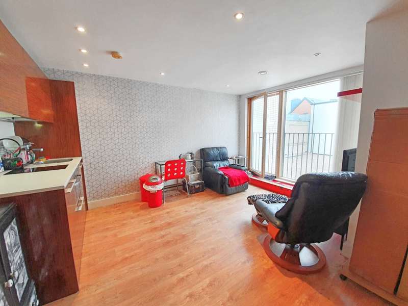 Flat To Rent In College Street, Ipswich, IP4