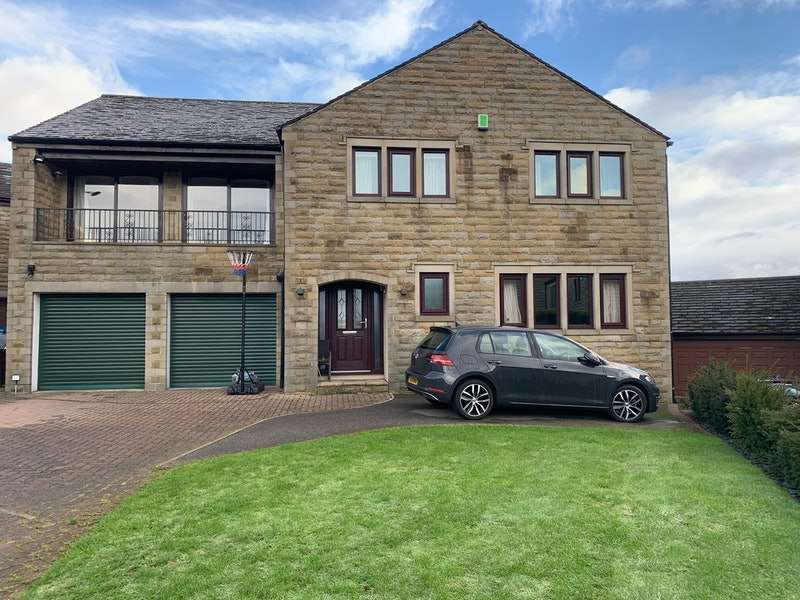Houses for sale & to rent in HD6 1QW, Clifton Common,,Brighouse, Brighouse