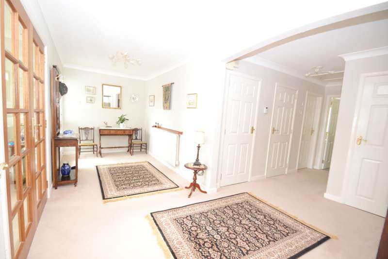 3 Bedroom Bungalow For Sale In Crumplers Close, Lytchett Matravers, BH16