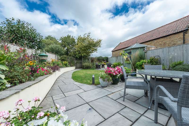 3 Bedroom Semi Detached House For Sale In Middle Leaze Drove, Ash