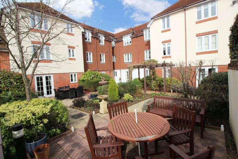 2 Bedroom Home For Sale In High Street, Billingshurst, RH14