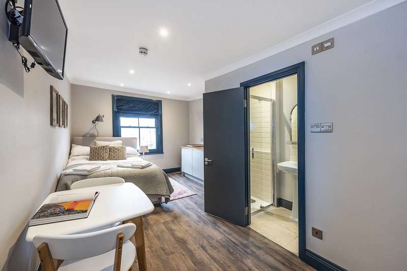 Flat To Rent In Linden Gardens, Notting Hill Gate, W2