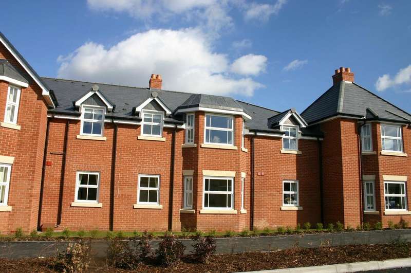 2 Bedroom Flat To Rent In Salisbury - Francis Court, SP2
