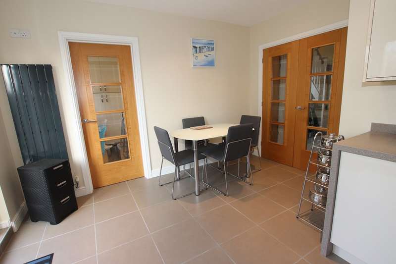 3 Bedroom Bungalow For Sale In Bay Crescent, Swanage, BH19