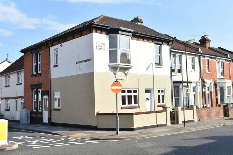 5 Bedroom Terraced House To Rent In Francis Avenue, Southsea, PO4