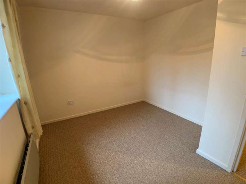 2 Bedroom Flat For Sale In Eccles Old Road, Salford, M6
