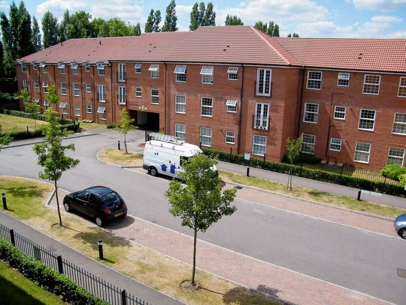2 Bedroom Flat To Rent In Bridge Court, Welwyn Garden City, AL7