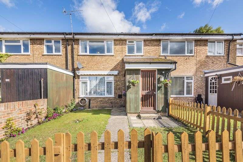 3 Bedroom Property For Sale In Ling Crescent, Headley Down, GU35