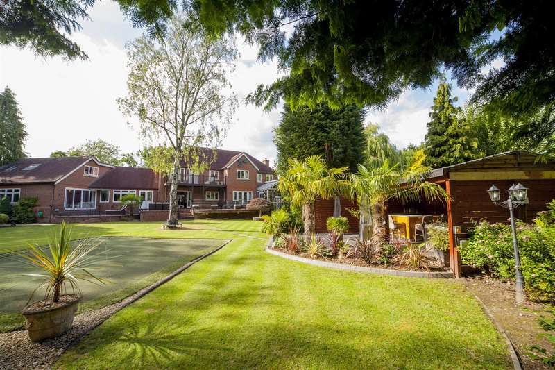 5 Bedroom Detached House For Sale In Alderbrook Road, Solihull, B91