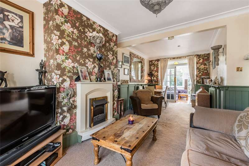 3 Bedroom Semi Detached House For Sale In Hillyfields, Loughton, Essex