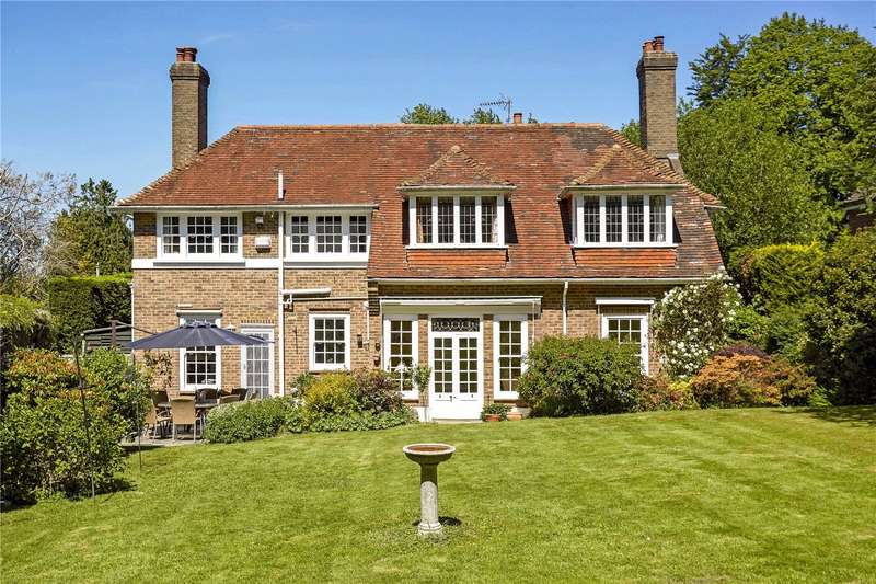 5 Bedroom Detached House For Sale In Goldsmiths Avenue, Crowborough