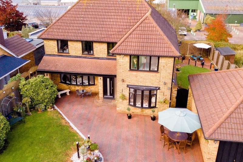 4 Bedroom Detached House For Sale In Sewardstone Road, London, E4