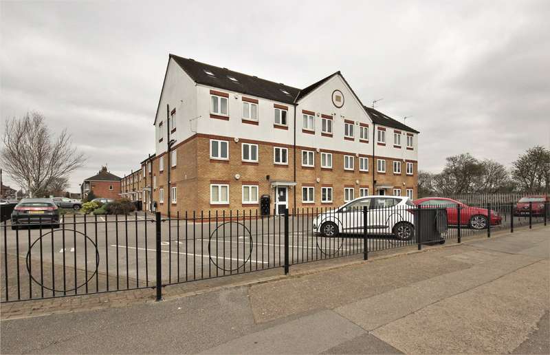 2 Bedroom House For Sale In Regis House, Hessle Road, Hull, HU4