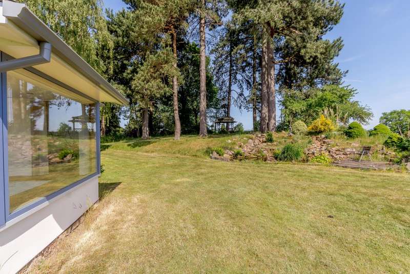 4 Bedroom House For Sale In Makeney Road, Holbrook, Belper, DE56