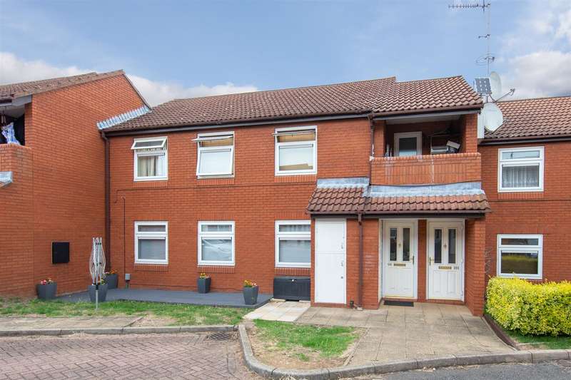 2 Bedroom For Sale In Wolston Close, Luton, Bedfordshire, LU1