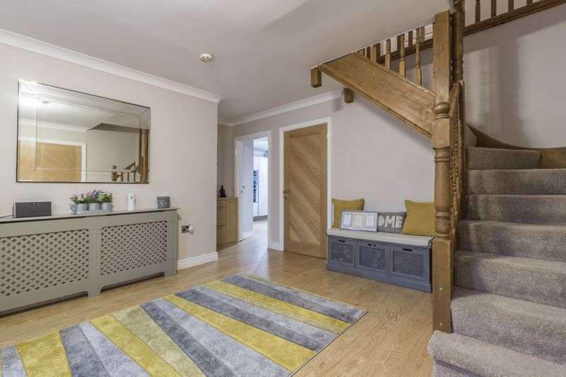 6 Bedroom Property For Sale In Herons View Pengam, Blackwood, NP12