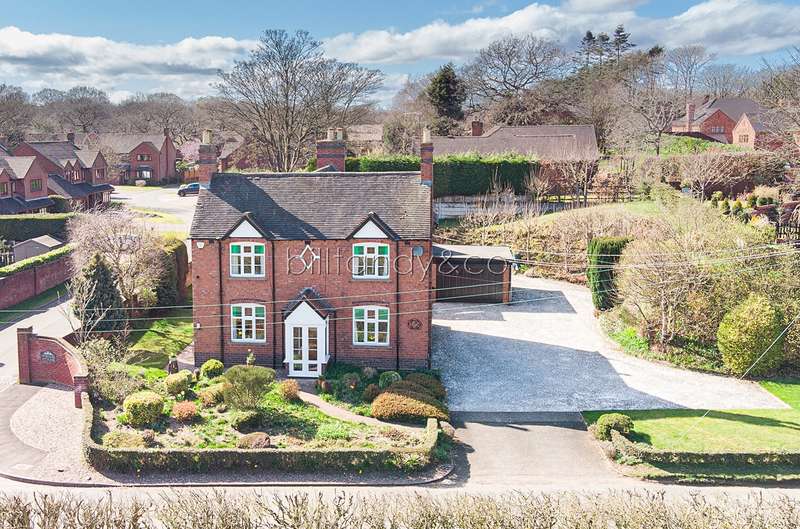 3 Bedroom Detached House For Sale In Rugeley Road, Burntwood, WS7