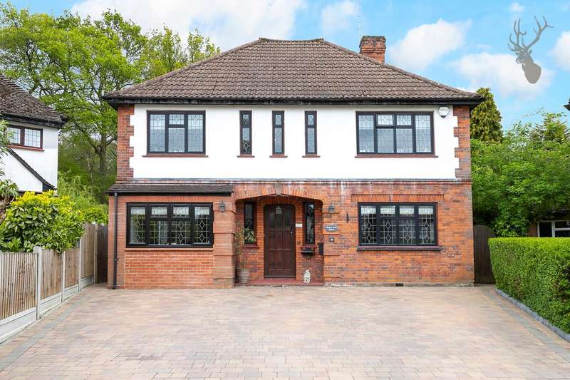 4 Bedroom Detached House For Sale In Silver Birch Avenue, Epping, Essex