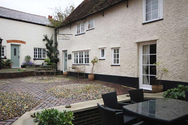 4 Bedroom Terraced For Sale In Grange Lane, Letchmore Heath, Watford, WD25