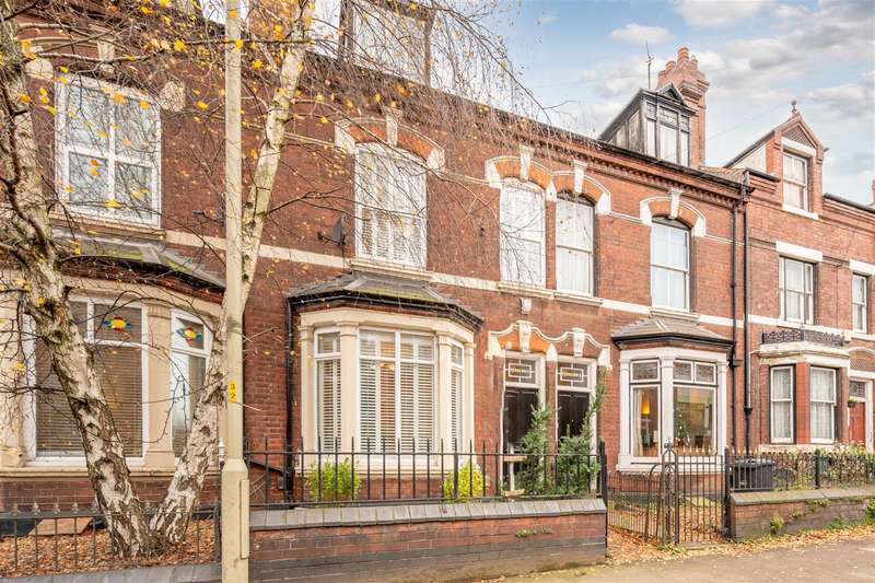 4 Bedroom Town House For Sale In High Street, Amblecote, DY8