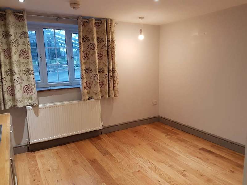 4 Bedroom Detached Property To Rent In Penybanc, Llandeilo, SA19