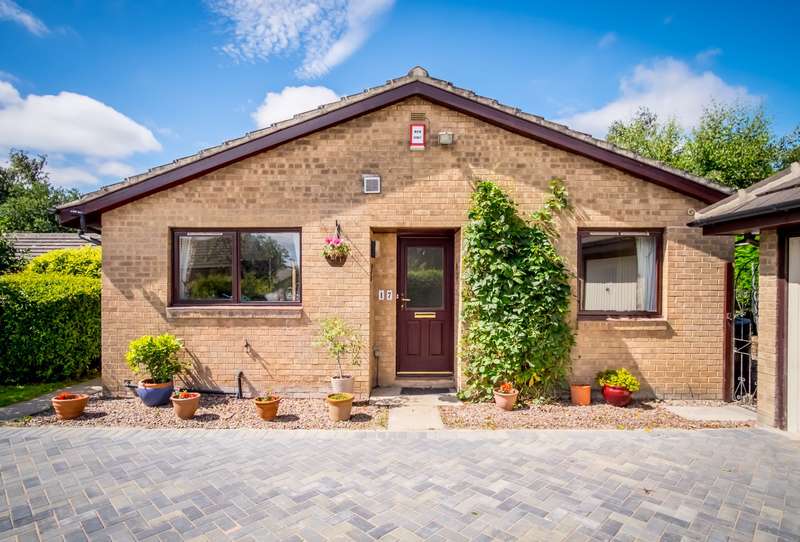 3 Bedroom Bungalow For Sale In St Giles Close, Hove Edge, Brighouse, HD6