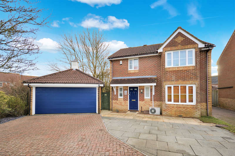 3 Bedroom Detached House To Rent In Kettle Drive, Hawkinge, Folkestone, CT18