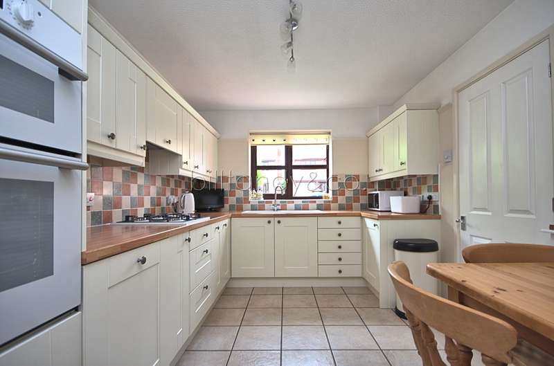 4 Bedroom Detached House For Sale In Scholars Gate, Burntwood, WS7