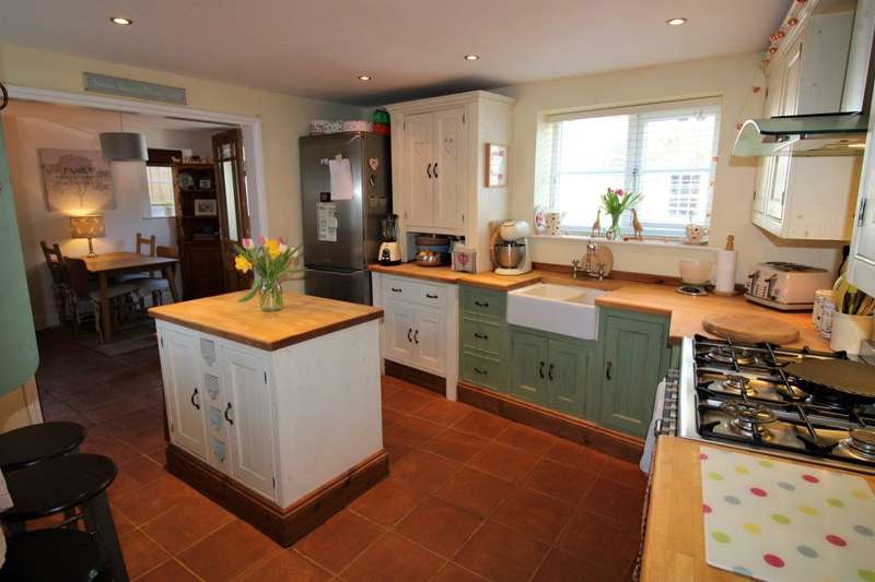 3 Bedroom SemiDetached House For Sale In Northampton Road, Lavendon, MK46