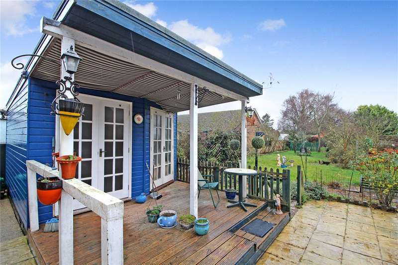 3 Bedroom Detached Bungalow For Sale In Loddon Road, Ditchingham