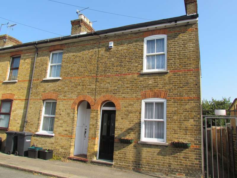 2 Bedroom Terraced House For Sale In Park Road, Waltham Cross, EN8