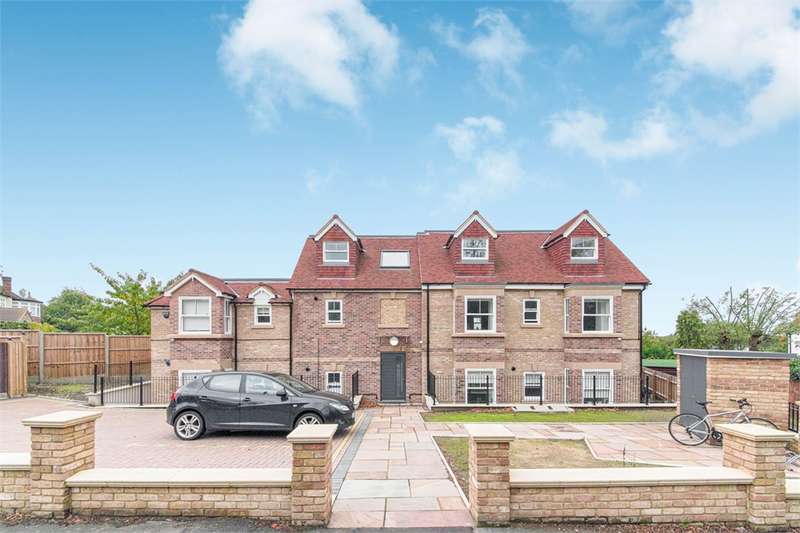 2 Bedroom House To Rent In Whitehall Road, Woodford Green, IG8