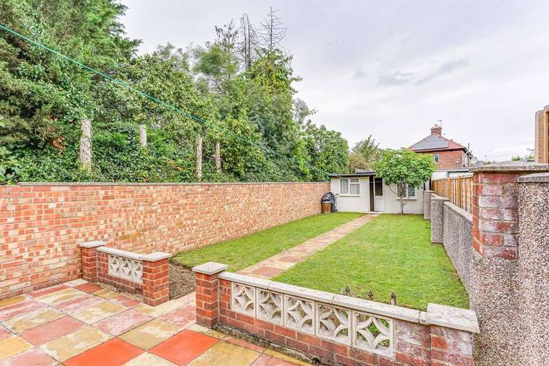 3 Bedroom Terraced House For Sale In Albany Park Avenue, Enfield