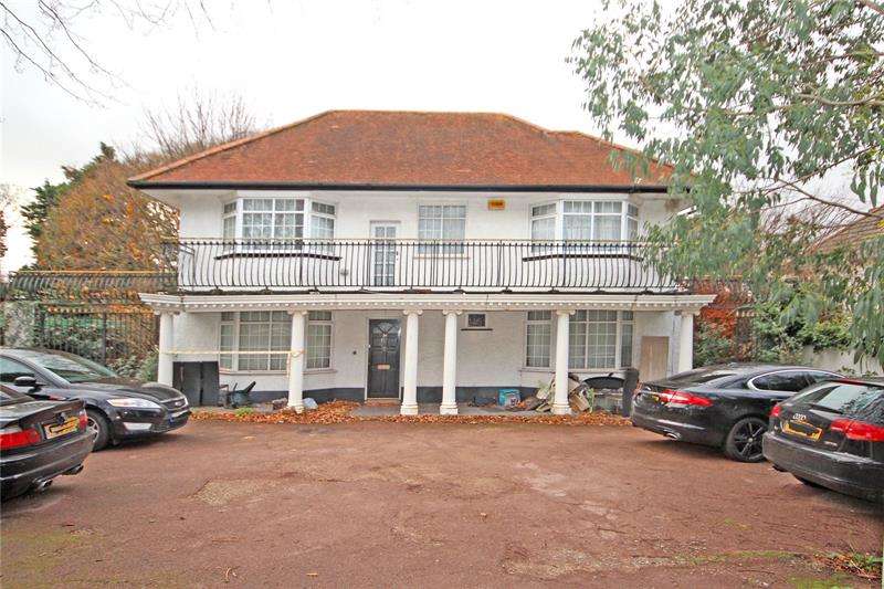 5 Bedroom Detached House For Sale In Carbery Avenue, Southbourne