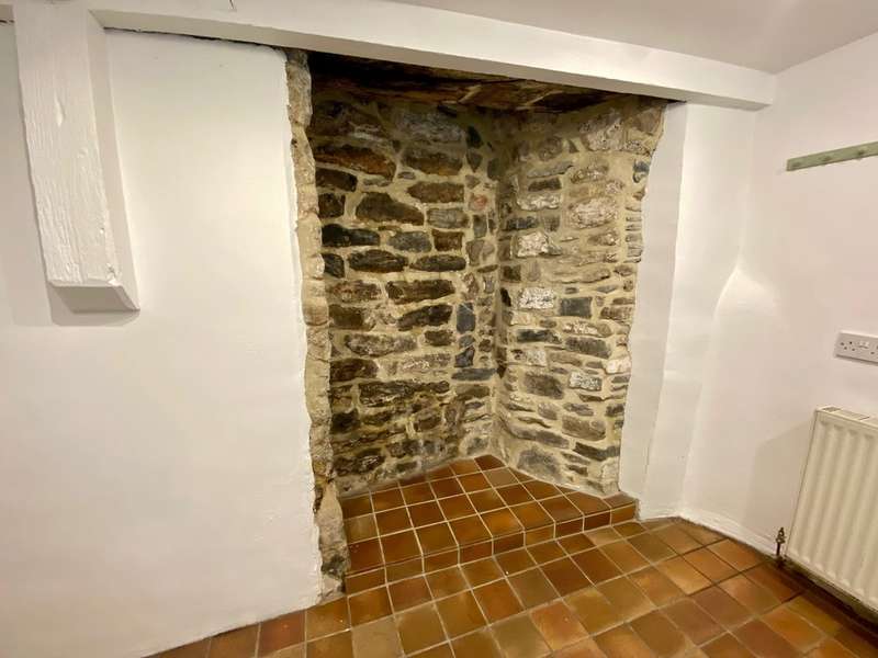1 Bedroom Terraced House For Sale In Ashburton, Devon, TQ13